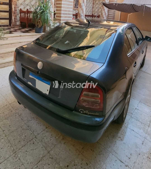 سكودا اوكتافيا 2009 رمادي غامق يدوي مستعملة للبيع في أسيوط - 4