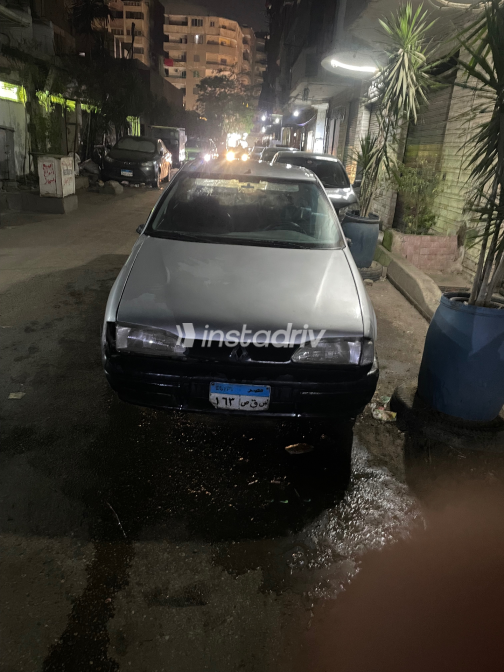 Renault 19 1997 Gray Manual Used for Sale in El Salam City - 4
