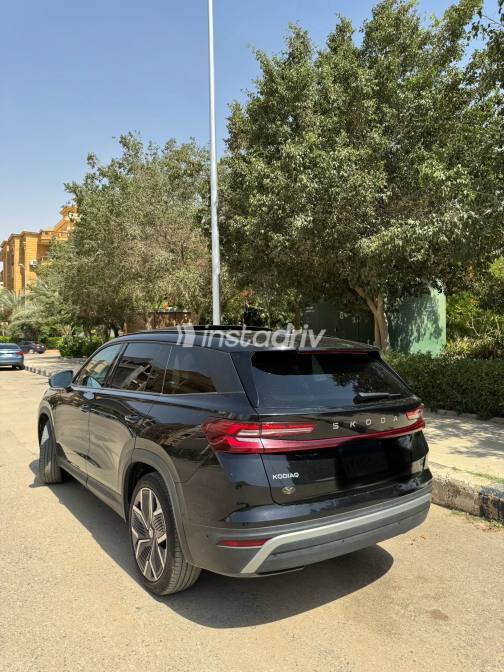 سكودا كودياك 2024 أسود أوتوماتيك مستعملة للبيع في مدينة نصر - 6