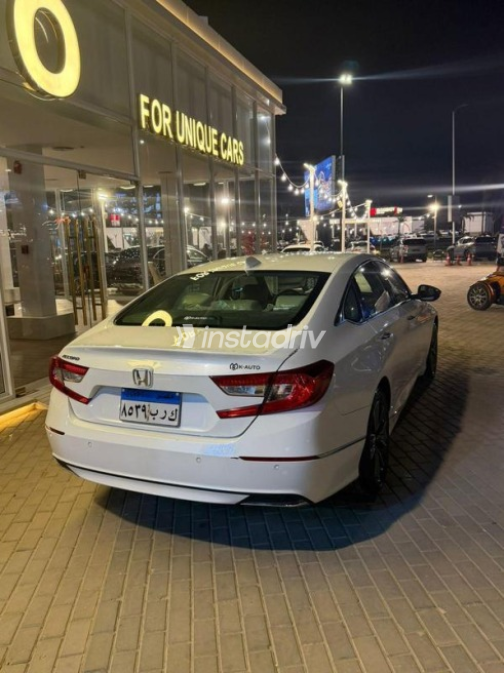 هوندا أكورد 2022 أبيض أوتوماتيك مستعملة للبيع في مدينة الشيخ زايد - 6