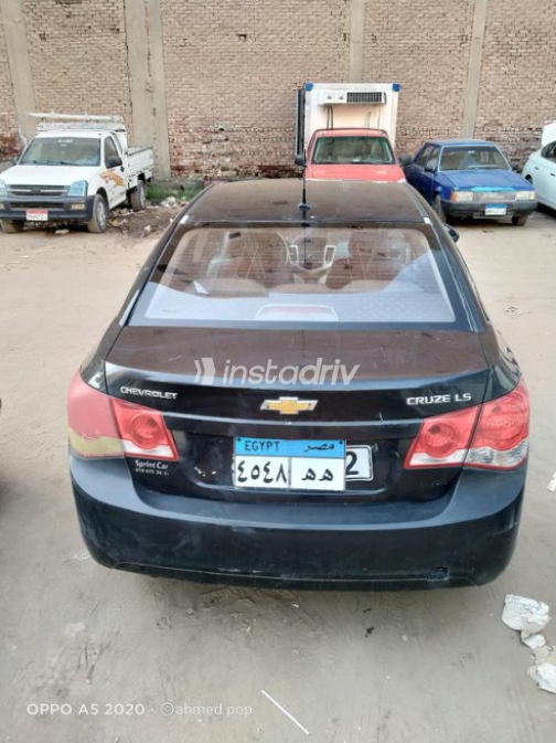 Chevrolet Cruze 2011 Black Automatic Used for Sale in Giza - 2
