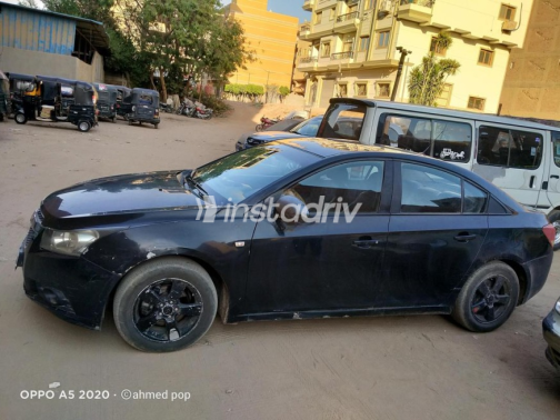 Chevrolet Cruze 2011 Black Automatic Used for Sale in Giza - 3