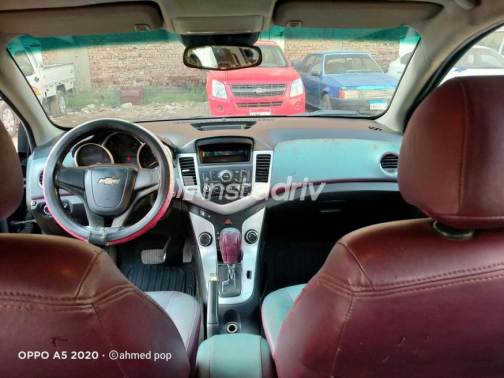 Chevrolet Cruze 2011 Black Automatic Used for Sale in Giza - 4