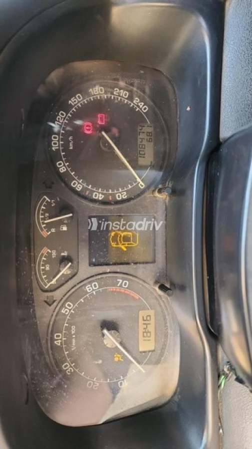 Skoda Octavia A4 2009 Petroleum Manual Used for Sale in Asyut - 3