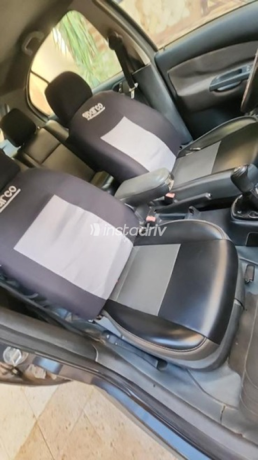 Skoda Octavia A4 2009 Petroleum Manual Used for Sale in Asyut - 5