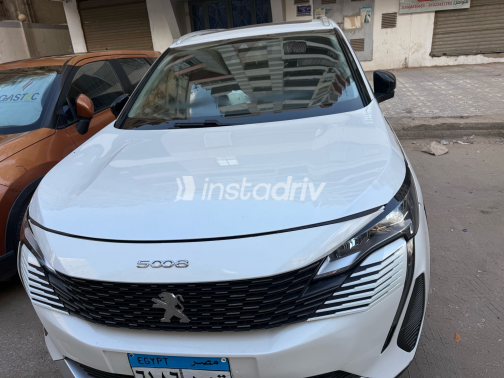 Peugeot 5008 2022 White Automatic Used for Sale in Cairo - 7