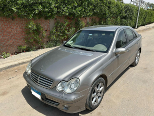 مرسيدس C 180 2006 فضي أوتوماتيك مستعملة للبيع في الجيزة