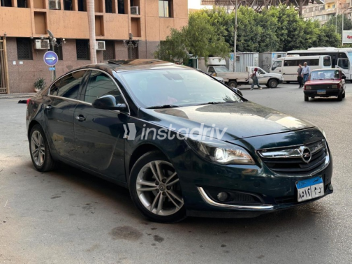 Opel Insignia 2017 Black Automatic Used for Sale in Greater Cairo ( Cairo + Giza) - 1