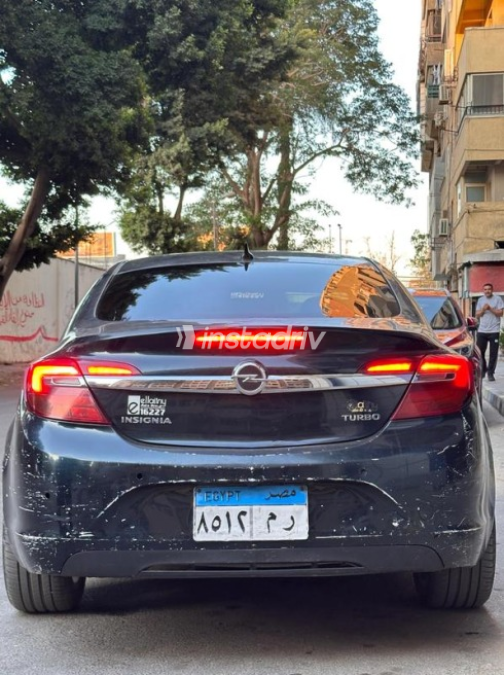 Opel Insignia 2017 Black Automatic Used for Sale in Greater Cairo ( Cairo + Giza) - 4