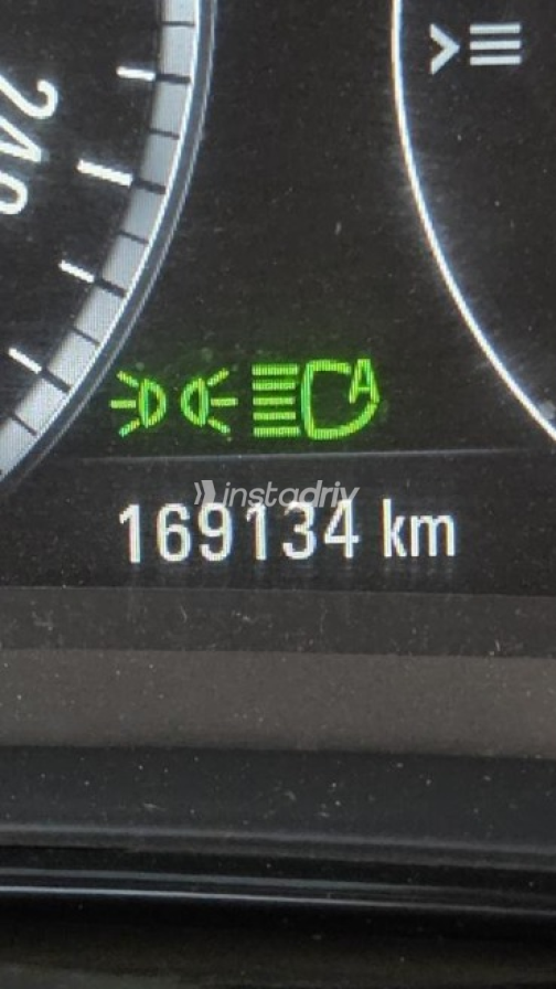 Opel Insignia 2017 Black Automatic Used for Sale in Greater Cairo ( Cairo + Giza) - 9