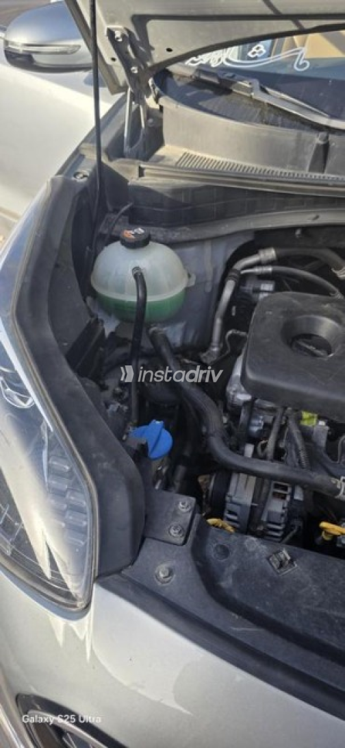Kia Sportage 2019 White Automatic Used for Sale in Greater Cairo ( Cairo + Giza) - 9