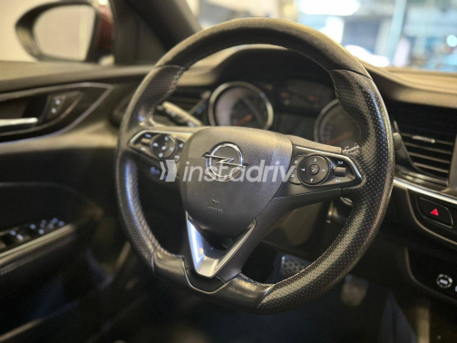 Opel Insignia 2020 White Automatic Used for Sale in Giza - 2