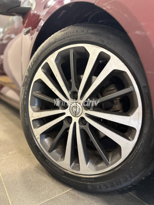 Opel Insignia 2020 White Automatic Used for Sale in Giza - 8