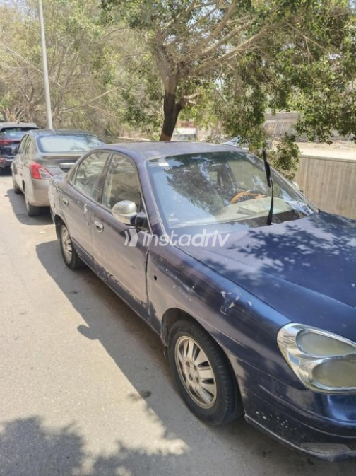Daewoo Nubira 2 2001 Dark Blue Automatic Used for Sale in Helwan - 3