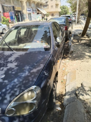 Daewoo Nubira 2 2001 Dark Blue Automatic Used for Sale in Helwan