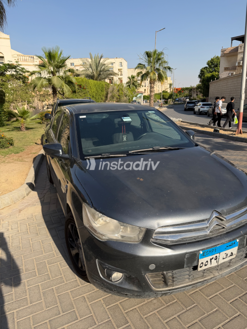 Citroën C Elysee 2015 Gray Automatic Used for Sale in Giza - 4