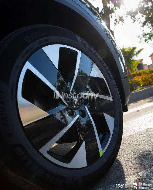 Opel Grandland 2026 Silver Automatic New for Sale in Madinaty - 6