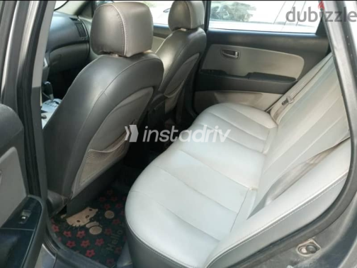 Hyundai Elantra 2009 Gray Automatic Used for Sale in Cairo - 10