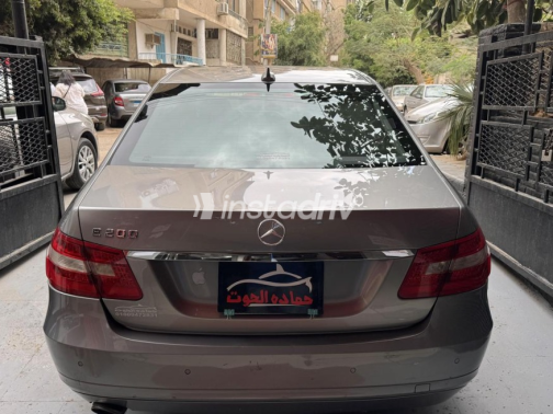مرسيدس E 200 2013 فضي أوتوماتيك مستعملة للبيع في مصر الجديدة - 4