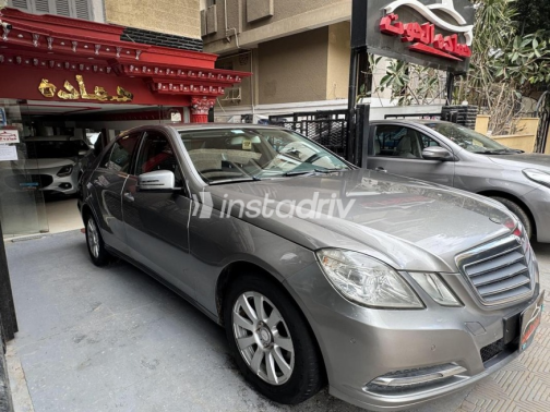 مرسيدس E 200 2013 فضي أوتوماتيك مستعملة للبيع في مصر الجديدة - 6