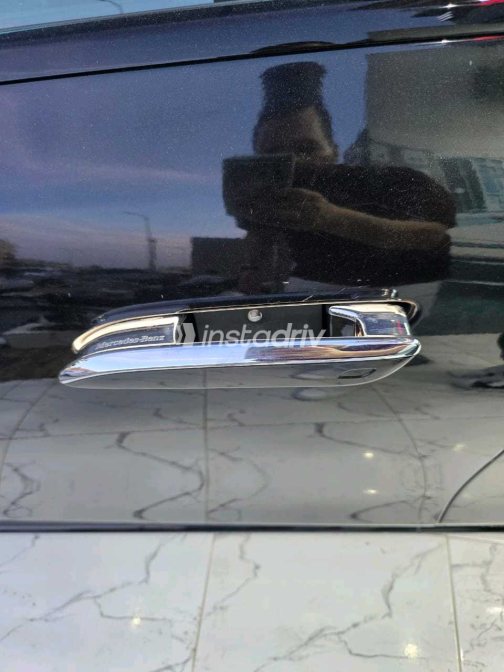 Mercedes E 200 2025 Black Automatic Used for Sale in Giza - 2