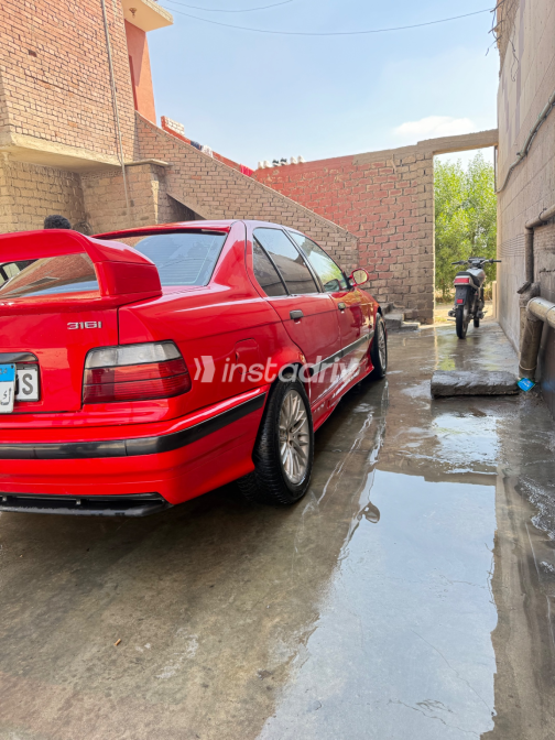BMW 316 1994 Red Manual Used for Sale in Ismailia - 1