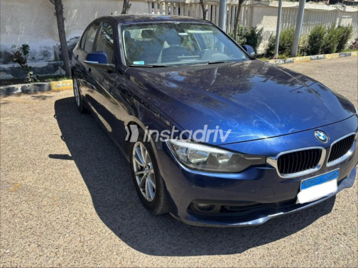 BMW 318 2017 Blue Automatic Used for Sale in Alexandria - 2