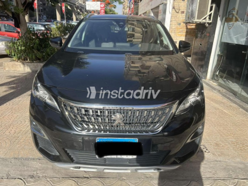 Peugeot 3008 2021 Black Automatic Used for Sale in Nasr city - 4