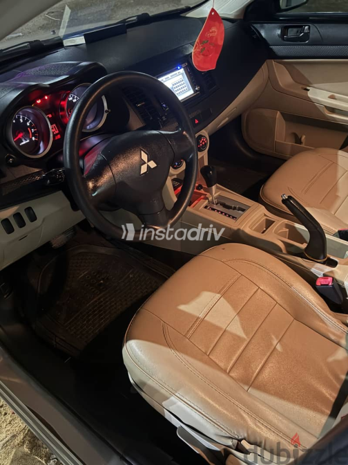 Mitsubishi Lancer 2015 Silver Automatic Used for Sale in Greater Cairo ( Cairo + Giza) - 9