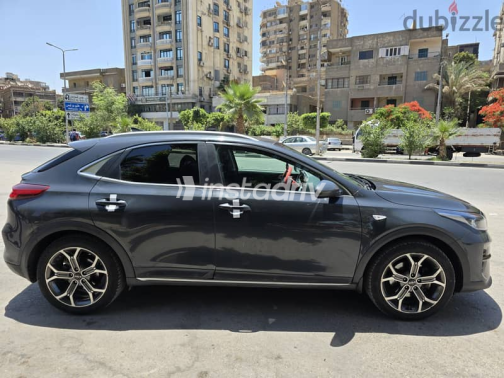 Kia Xceed 2022 Gray Automatic Used for Sale in Heliopolis - 8