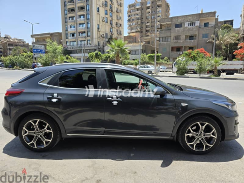Kia Xceed 2022 Gray Automatic Used for Sale in Heliopolis - 9