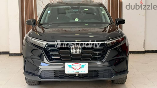 هوندا CRV 2023 أسود أوتوماتيك مستعملة للبيع في القاهرة - 1