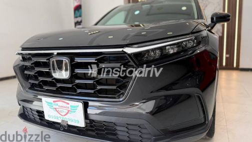 هوندا CRV 2023 أسود أوتوماتيك مستعملة للبيع في القاهرة - 2