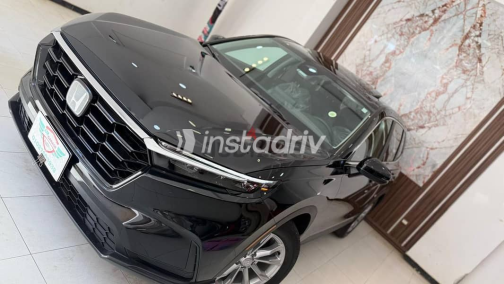 هوندا CRV 2023 أسود أوتوماتيك مستعملة للبيع في القاهرة - 3