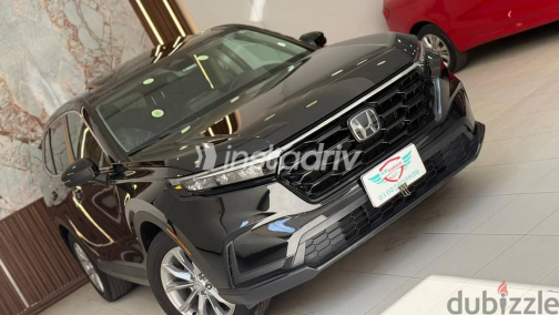 هوندا CRV 2023 أسود أوتوماتيك مستعملة للبيع في القاهرة - 5