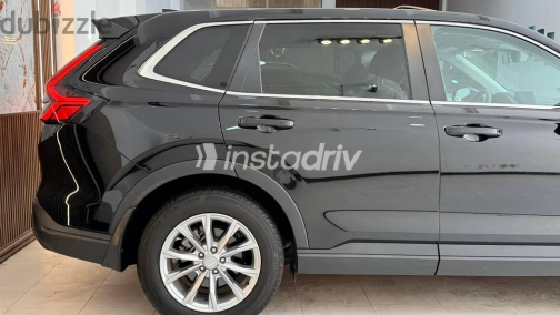 هوندا CRV 2023 أسود أوتوماتيك مستعملة للبيع في القاهرة - 9