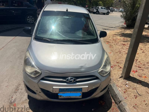 هيونداي I10 2015 فضي أوتوماتيك مستعملة للبيع في المعادى - 1