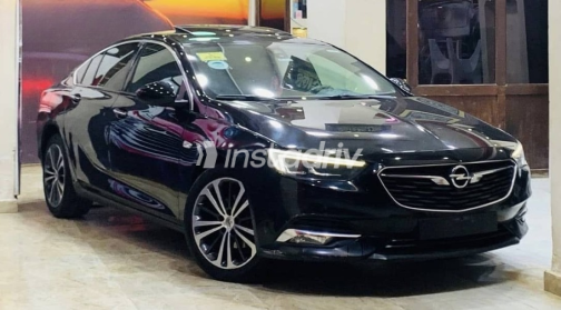Opel Insignia 2019 Black Automatic Used for Sale in Alexandria - 2