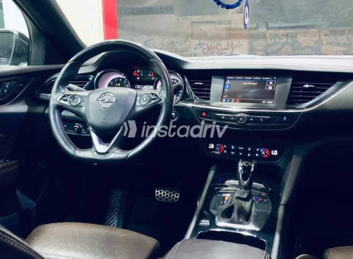 Opel Insignia 2019 Black Automatic Used for Sale in Alexandria - 7