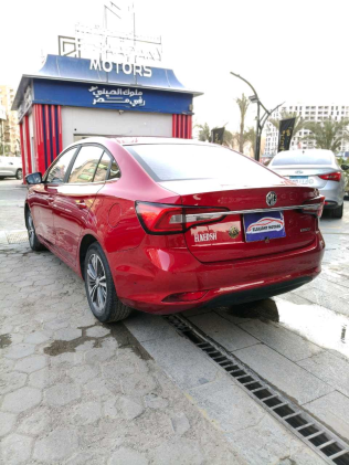ام جى 5 2022 أبيض CVT مستعملة للبيع في مدينة نصر