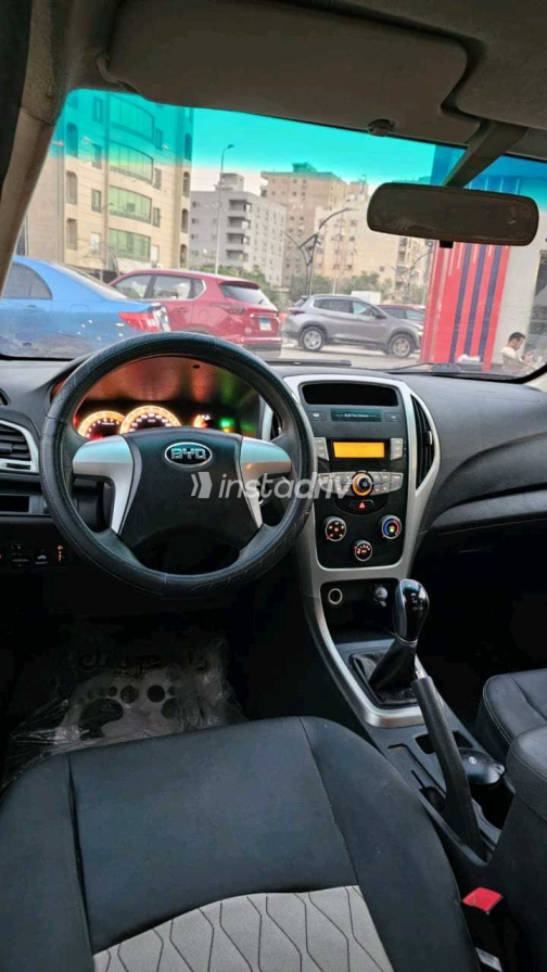 Byd F3 2025 Gray Automatic Used for Sale in Nasr city - 2