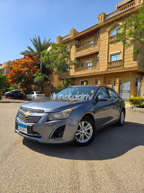Chevrolet Cruze 2015 Gray Automatic Used for Sale in Cairo - 4