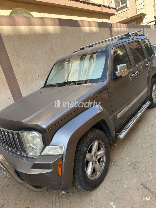 Jeep Cherokee 2013 Gray Automatic Used for Sale in Cairo - 4