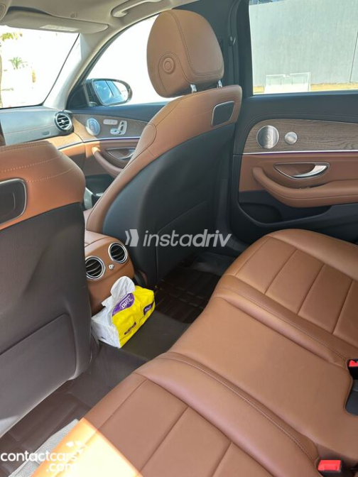 Mercedes E 300 2019 Black Automatic Used for Sale in Nasr city - 4