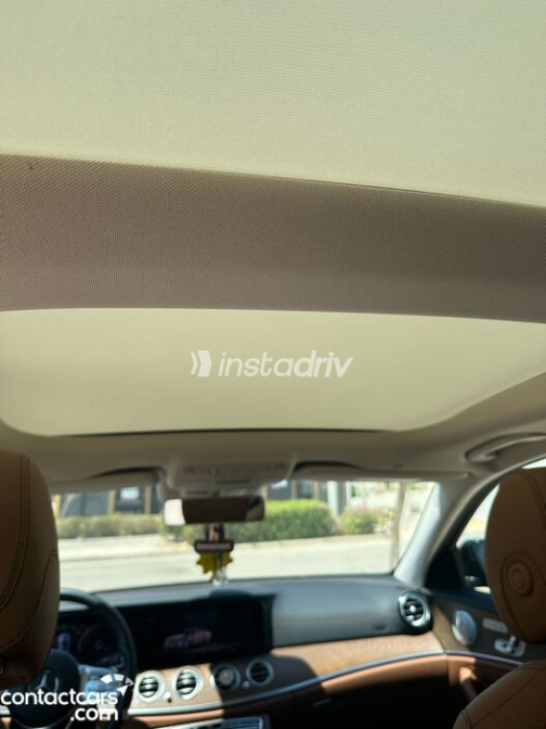 Mercedes E 300 2019 Black Automatic Used for Sale in Nasr city - 8