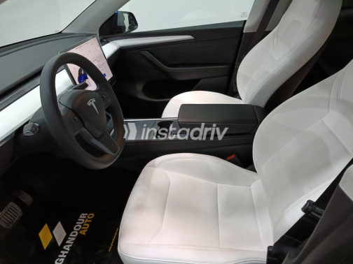 تسلا Model Y 2024 أزرق أوتوماتيك مستعملة للبيع في القاهرة - 1
