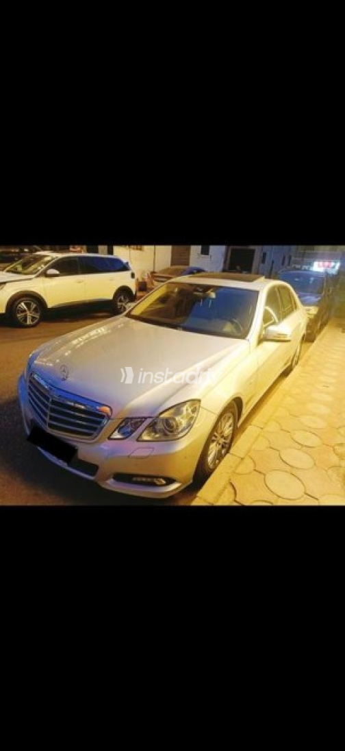مرسيدس E 300 2010 فضي أوتوماتيك مستعملة للبيع في القاهرة - 1