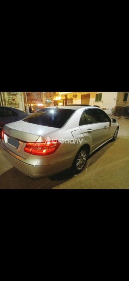 مرسيدس E 300 2010 فضي أوتوماتيك مستعملة للبيع في القاهرة - 6