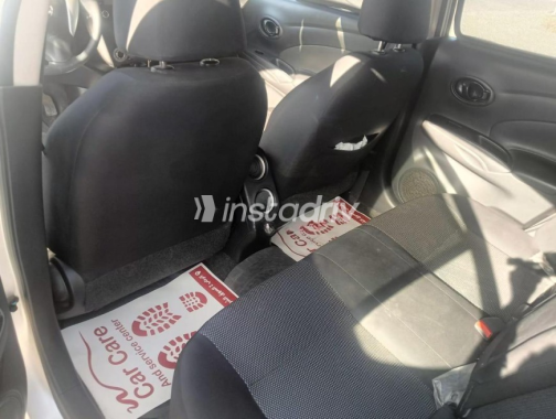 Nissan Sunny 2022 Silver Automatic Used for Sale in Cairo - 2
