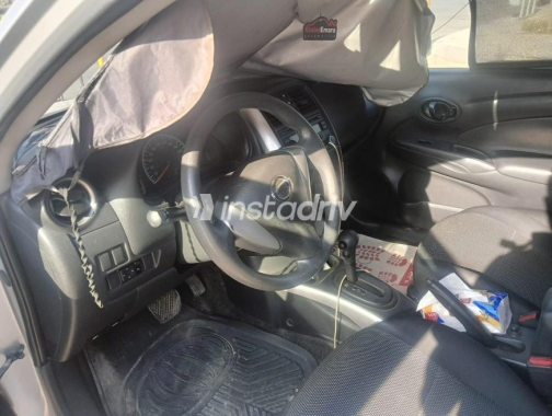Nissan Sunny 2022 Silver Automatic Used for Sale in Cairo - 3